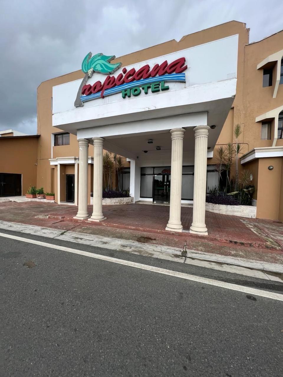 Hotel Tropicana Santo Domingo La Viva Dış mekan fotoğraf